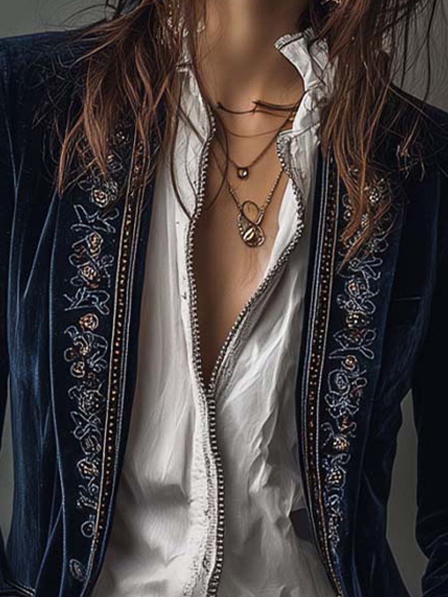 Chiara – Chaqueta Larga Bordada Vintage