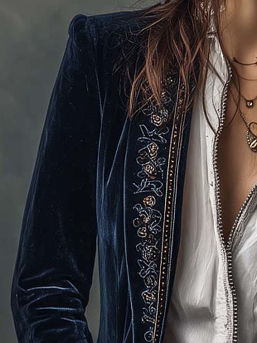 Chiara – Chaqueta Larga Bordada Vintage