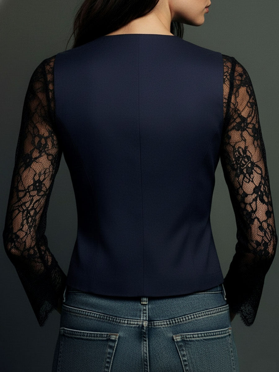 Vittoria – Blazer Negro con Mangas Semitransparentes