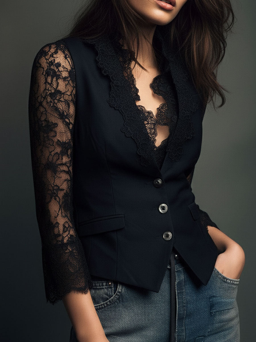 Vittoria – Blazer Negro con Mangas Semitransparentes